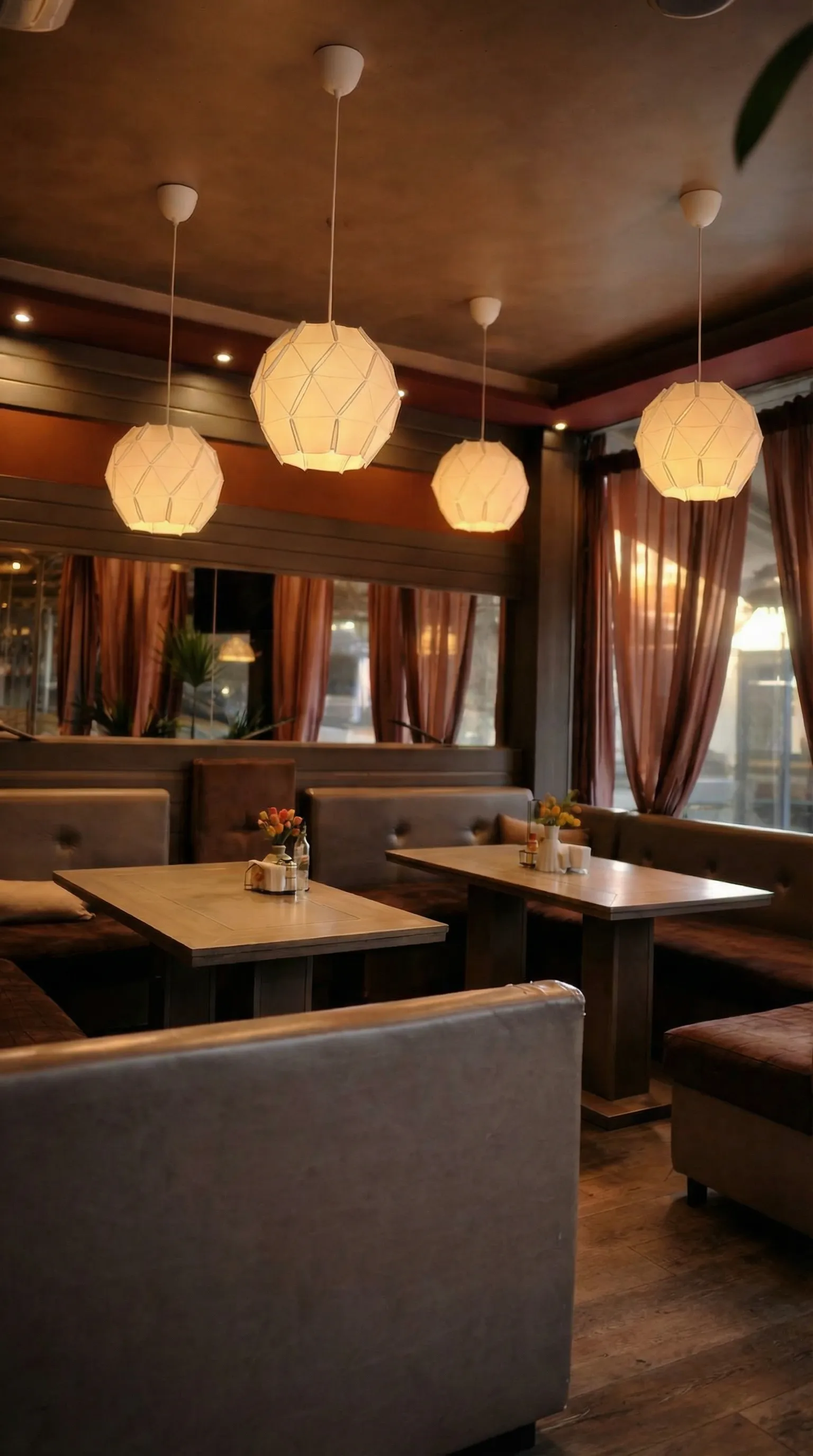 Уютен интериор на ресторант в Младост 2, София – Smile Bar & Dinner